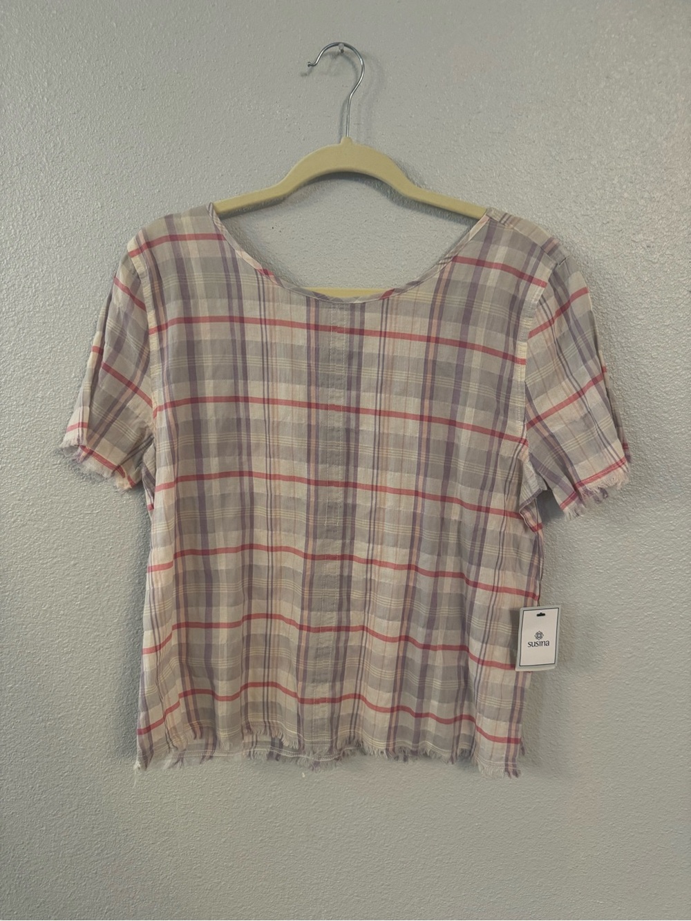 Susina Cream Plaid Short Sleeve Top with Pink and Gray Lines
